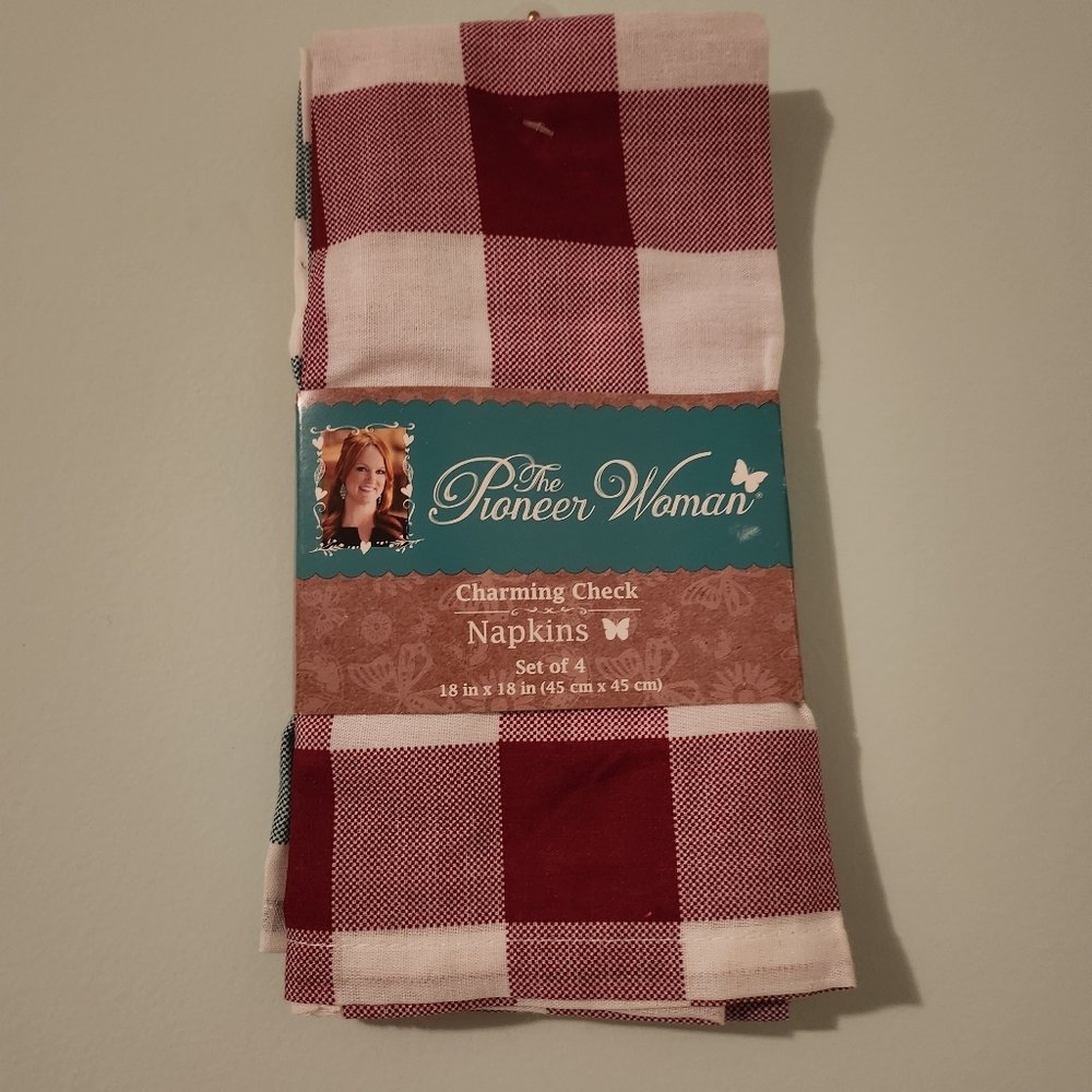 The Pioneer Woman Charming Check Polyester Cotton Set of 4 Washable Napkins